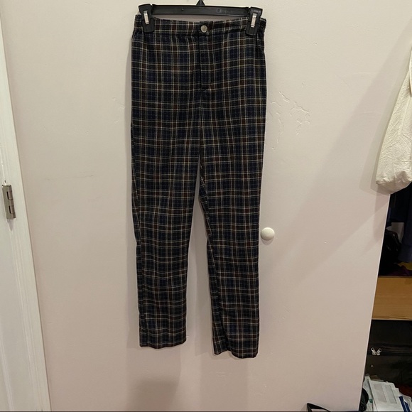 Brandy Melville Tilden pants - Picture 2 of 4